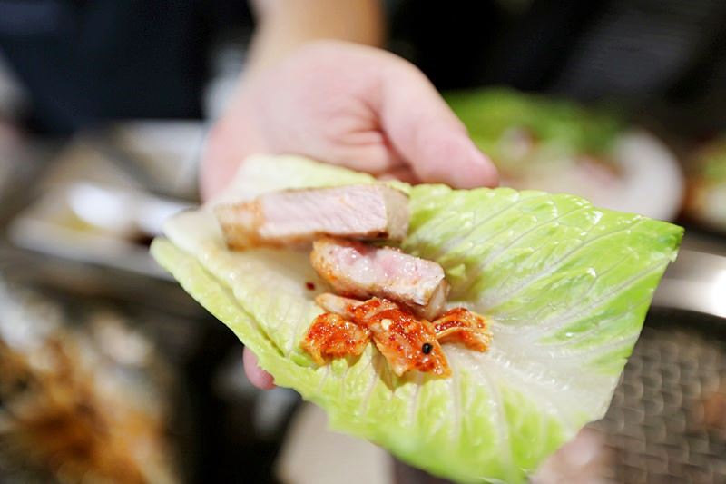 台中燒肉店不只給你燒肉 還有櫻花樹下的浪漫野餐 山鯨燒肉滿足大口吃肉的願望