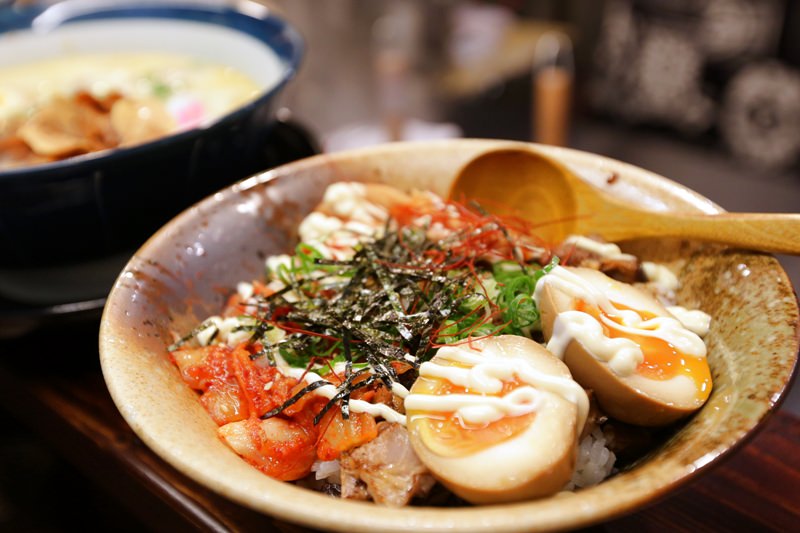 台中日式拉麵推薦 火曜二代目 柳川西路美食 雞豚清爽湯底限量五十碗