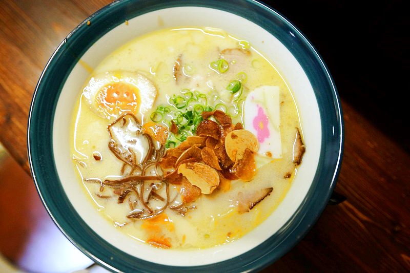 台中日式拉麵推薦 火曜二代目 柳川西路美食 雞豚清爽湯底限量五十碗