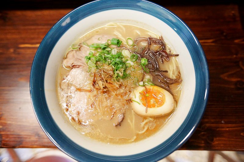 台中日式拉麵推薦 火曜二代目 柳川西路美食 雞豚清爽湯底限量五十碗