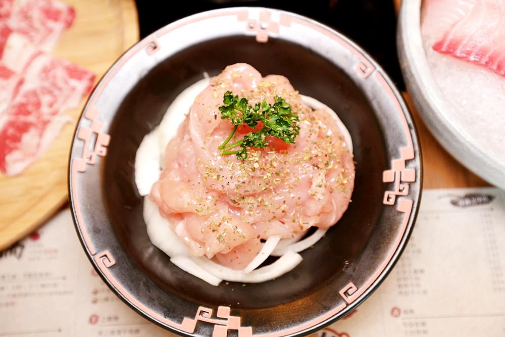 台中平價火鍋 養鍋石頭涮涮鍋 文心店 松阪牛肥美 雞柳條鮮嫩 寵物友善餐廳