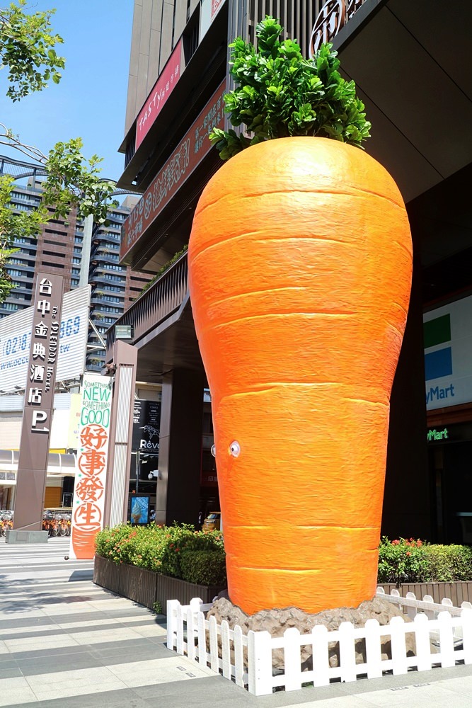 金典第六市場 有冷氣傳統菜市場 價格合理生鮮熟食素食 獨特蔬果代切服務料理更輕鬆