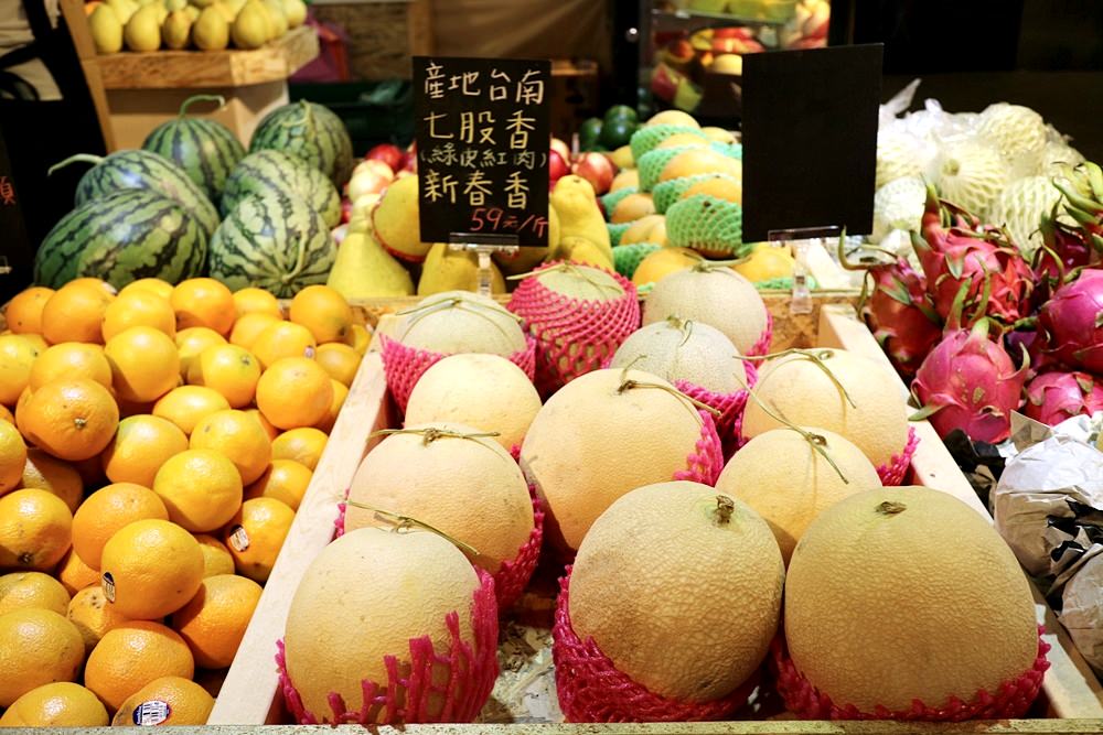 金典第六市場 有冷氣傳統菜市場 價格合理生鮮熟食素食 獨特蔬果代切服務料理更輕鬆