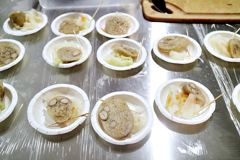 金典第六市場 有冷氣傳統菜市場 價格合理生鮮熟食素食 獨特蔬果代切服務料理更輕鬆