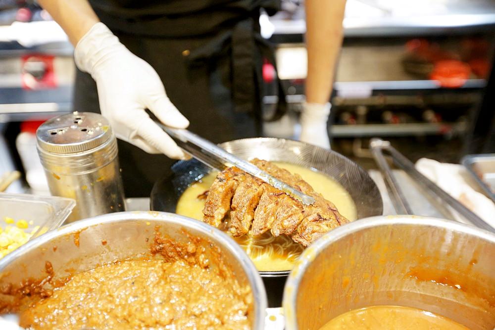 沙鹿美食 日出町丼飯拉麵 湯頭每日現熬 豪氣牛肉丼百元有找 福安黃昏市場停車方便