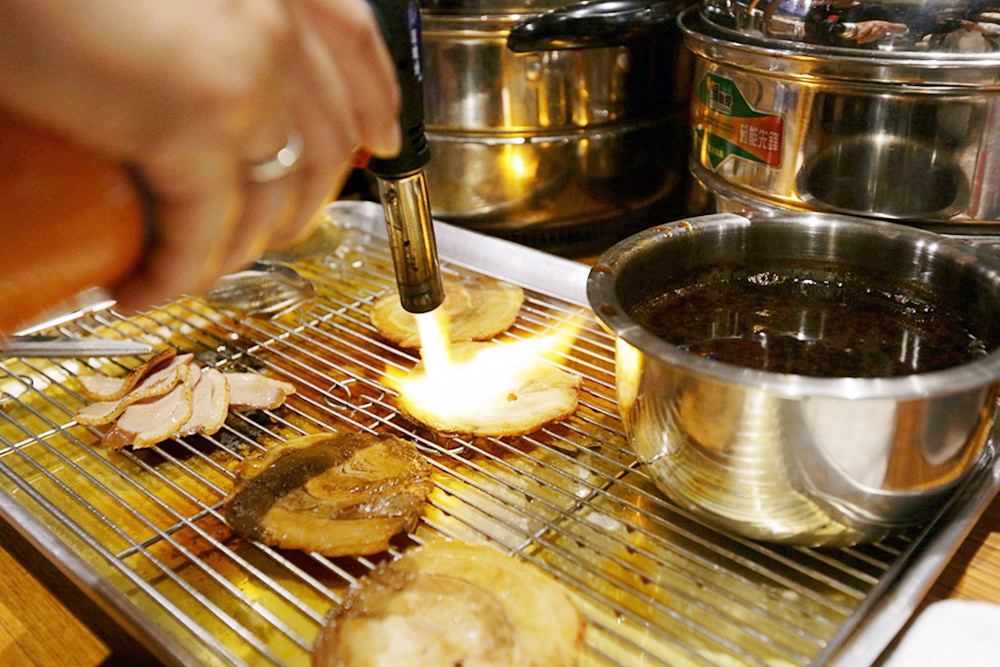 頑者拉麵東興三番町 豚骨泡菜麻辣三種湯頭都夠味 加起司滋味更濃郁