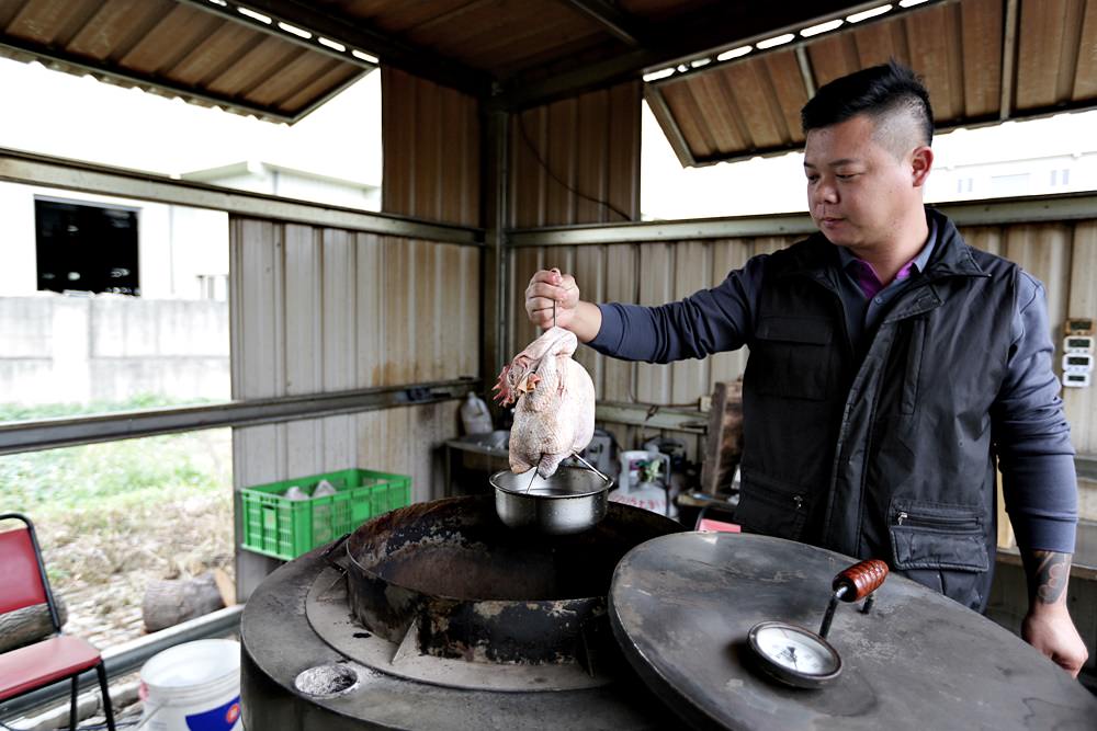 台中潭子 百鄉 活水養活魚鮮甜無土味 甕缸雞蒜頭雞湯是放山土雞 有羊咩咩大白鵝陪用餐享田園之樂