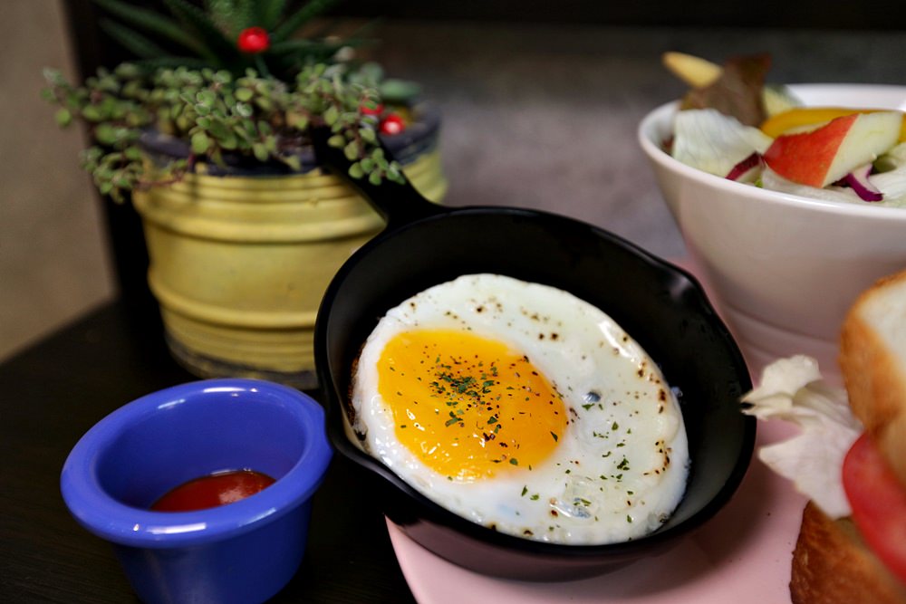 台中早午餐 究享早午餐菜名有梗有溫度 永豐棧飯店周邊美食