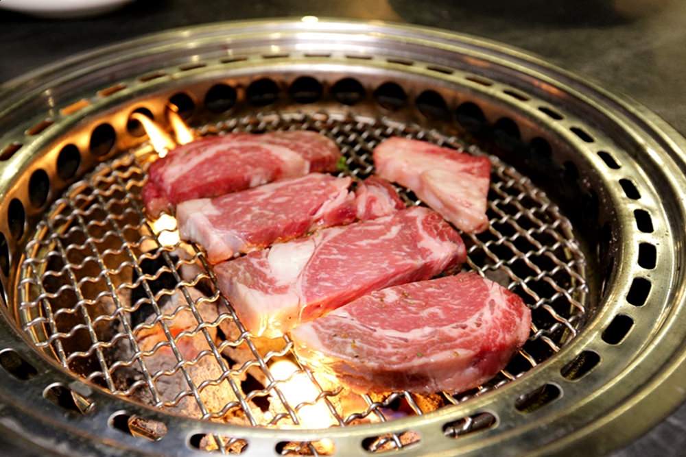 龍門燒肉馬場洞韓牛專賣店 貨櫃屋燒肉店 就是要點男子漢套餐