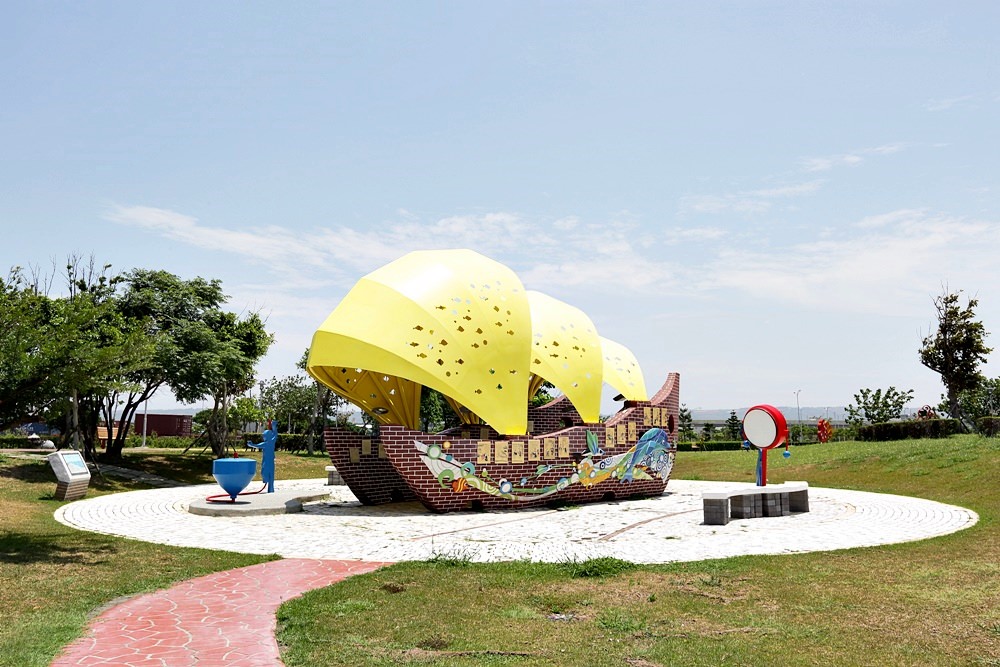 梧棲一日遊 二兄肉焿 3D彩繪 頂魚寮公園 林異香齋 台中海線就是要這樣玩