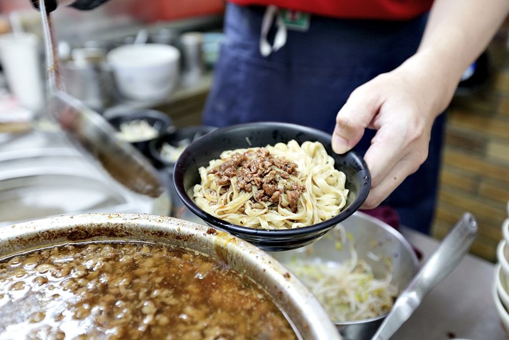 台中傳統市場小旅行 在地美食這麼吃就對了！台版菜市場界米其林好吃大集合