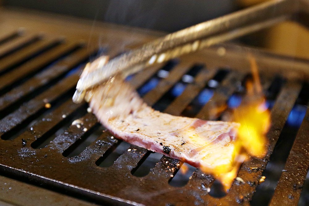 燒肉本氣 頗有居酒屋氛圍 有台中少見的內臟食材