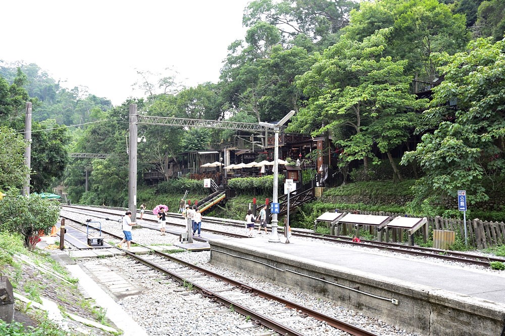 勝興一日遊 鐵道自行車 rail bike 日式風情好咖民宿 懷舊氛圍勝興老街 舊山線好好玩