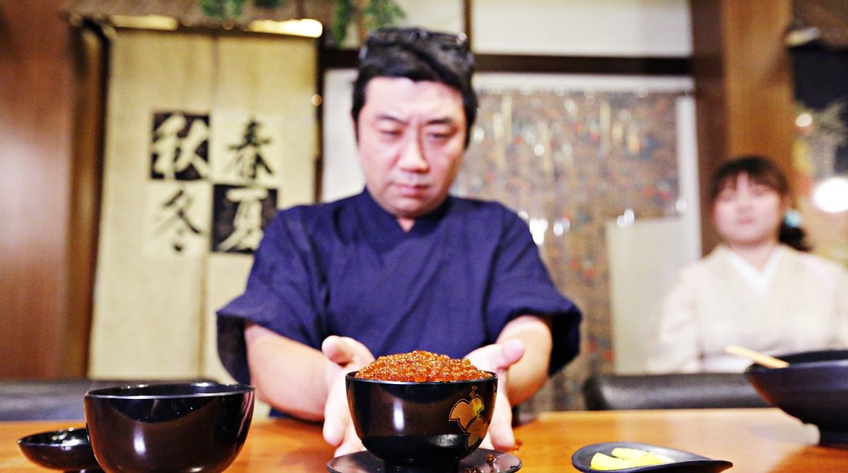 御三家北海道祭 滿到爆炸羅臼鮭魚卵飯 千顆鮭魚在嘴裡爆開用味蕾暢遊北海道