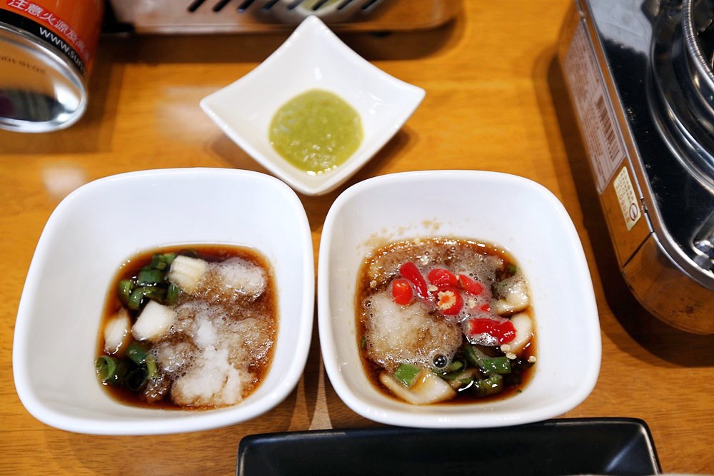 冊竹園鍋坊 阿里山烏龍茶鍋 淡雅清香 湯頭菜盤肉品無一可挑剔 有素食鍋