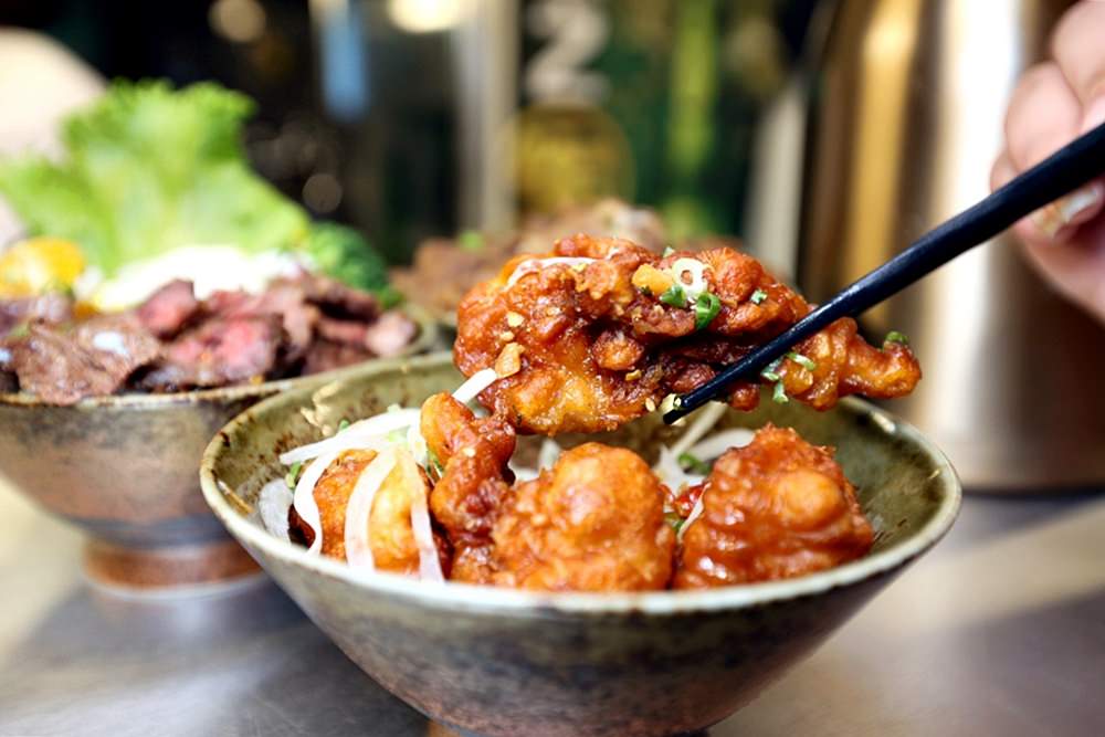 小牛丁次郎坊 南投草屯平價丼飯 今天是想吃炙燒黑牛丼還是霜降牛排丼？