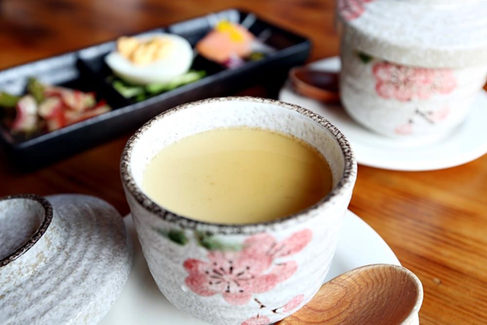 海饕丼飯專賣店 極上海饕丼 北海道干貝、生食級天使紅蝦 一次集滿九種海味