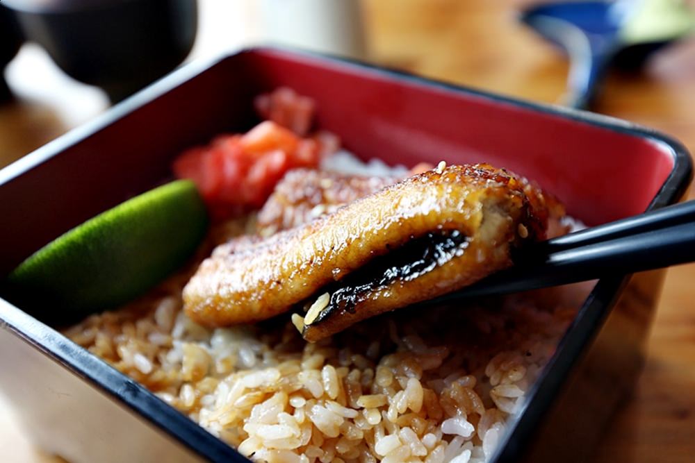 海饕丼飯專賣店 極上海饕丼 北海道干貝、生食級天使紅蝦 一次集滿九種海味