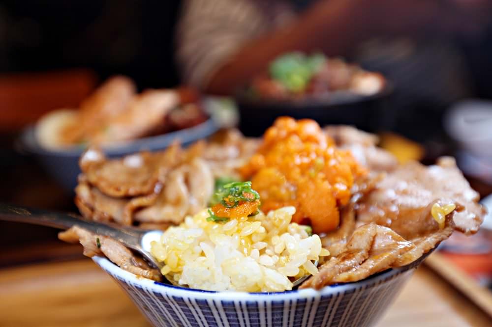 黃金海膽爆豚丼來襲 請注意！地表最強爆膽王丼 在開丼燒肉vs丼飯台中秀泰站前店