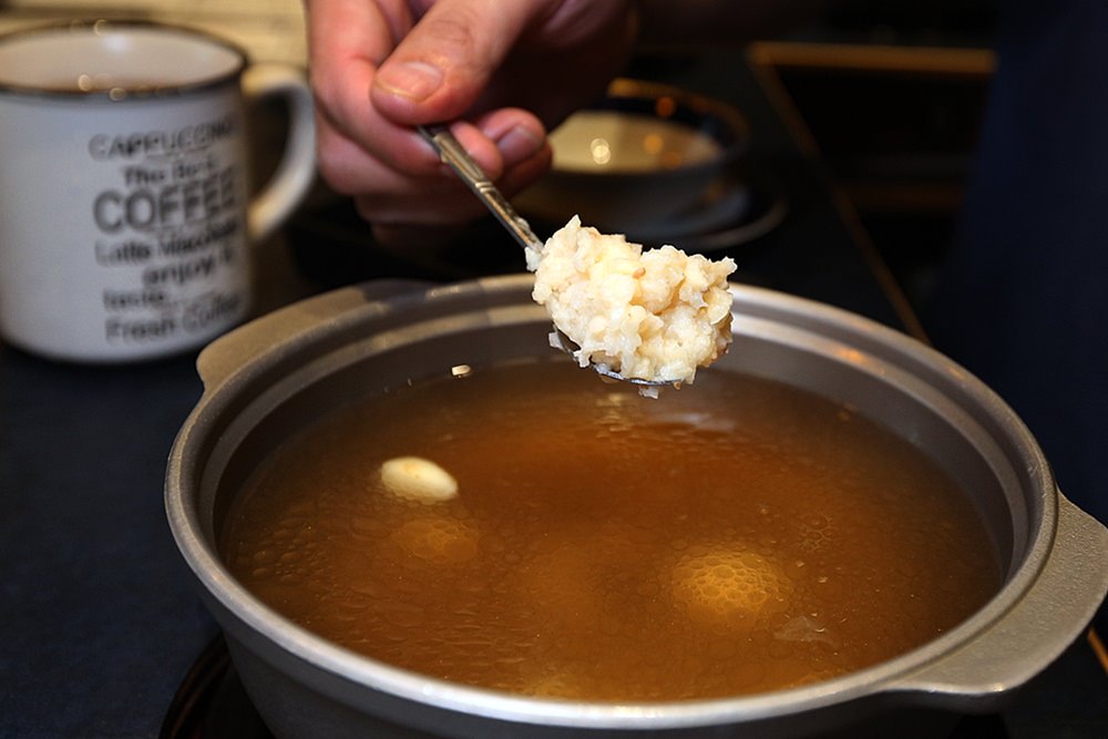 星八鍋鍋物 全台首創先炙燒再煮火鍋 點星八鍋再送雞腿 雙主餐好豐盛