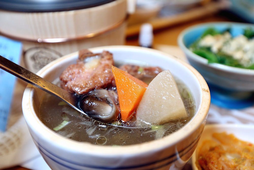 有春茶館 暖心料理大放送 麻油米糕 鍋巴飯 生滾粥 熱麵茶 古早味菜罩直接端上桌