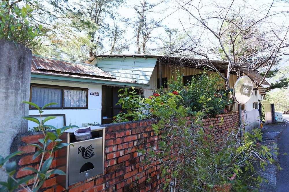 谷關景點 松鶴部落 拍百年檜木板屋、八仙山森林鐵路久良栖站 泰雅族手作產品好好買