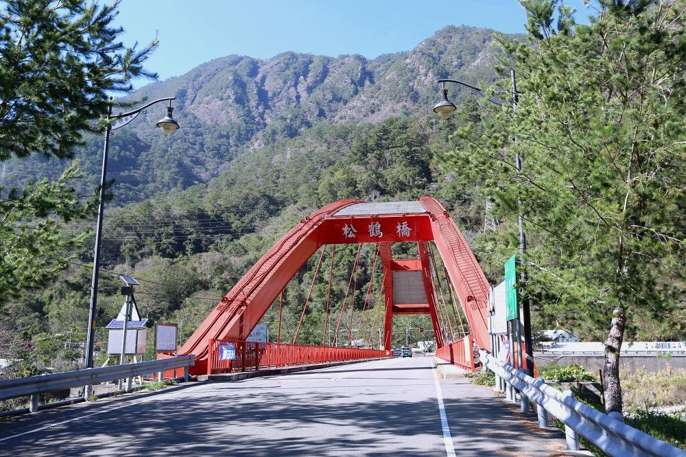 谷關景點 松鶴部落 拍百年檜木板屋、八仙山森林鐵路久良栖站 泰雅族手作產品好好買