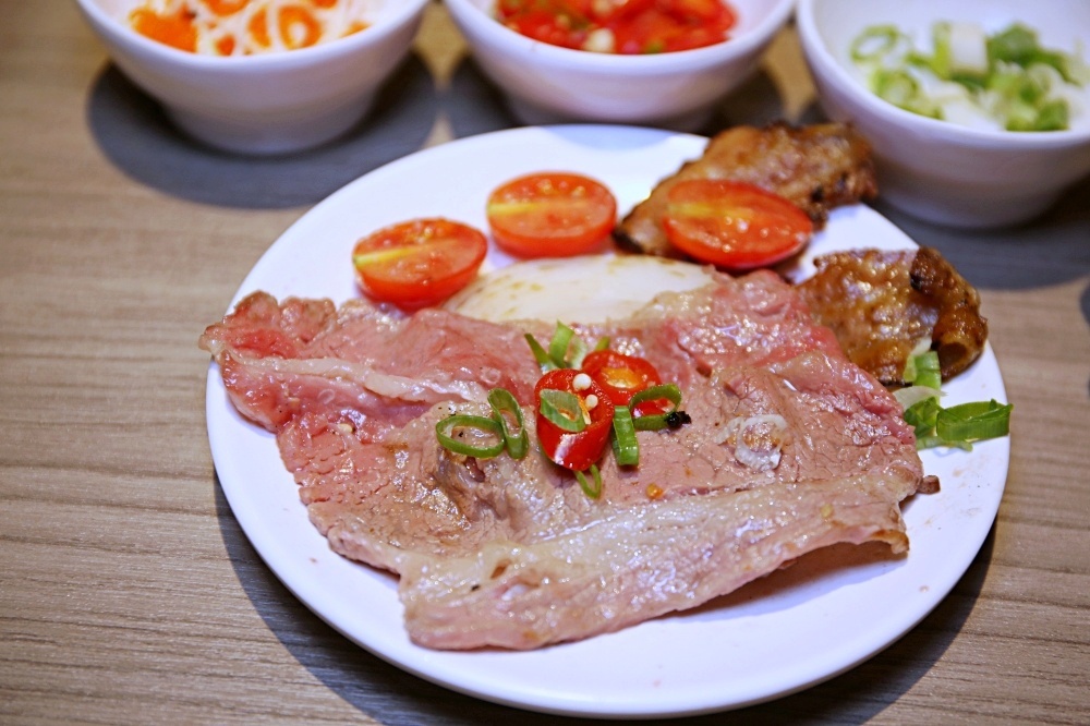 台中燒肉吃到飽 羊角燒肉 厚切紐約克+生啤暢飲 80種食材好澎湃