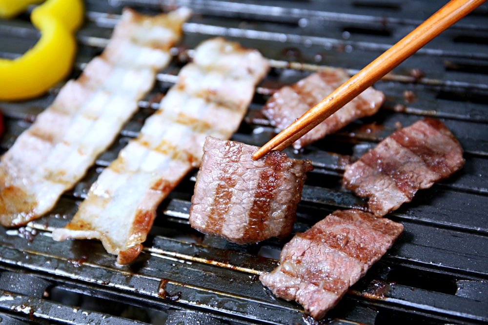 一頭牛燒肉禮盒 在家也能大口吃燒肉 精選肉品雞湯醬料甜點全都有 怎麼料理都好吃