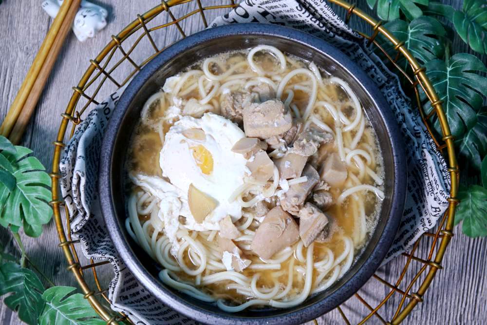 台中最強宅配箱 膳馨民間創作料理x好食慢慢x鹽與胡椒餐館強強聯手 17樣經典美食只要3600 想買要等開團