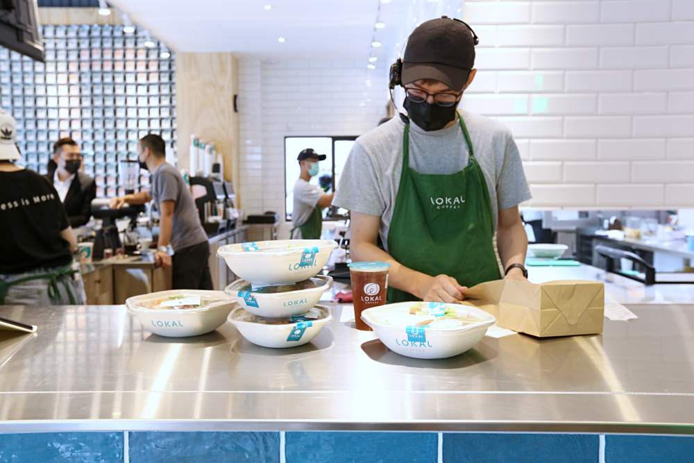 樂卡咖啡崇德店 全台首間低卡輕食餐盒得來速 線上點餐車道取餐好方便 Lokal Coffee