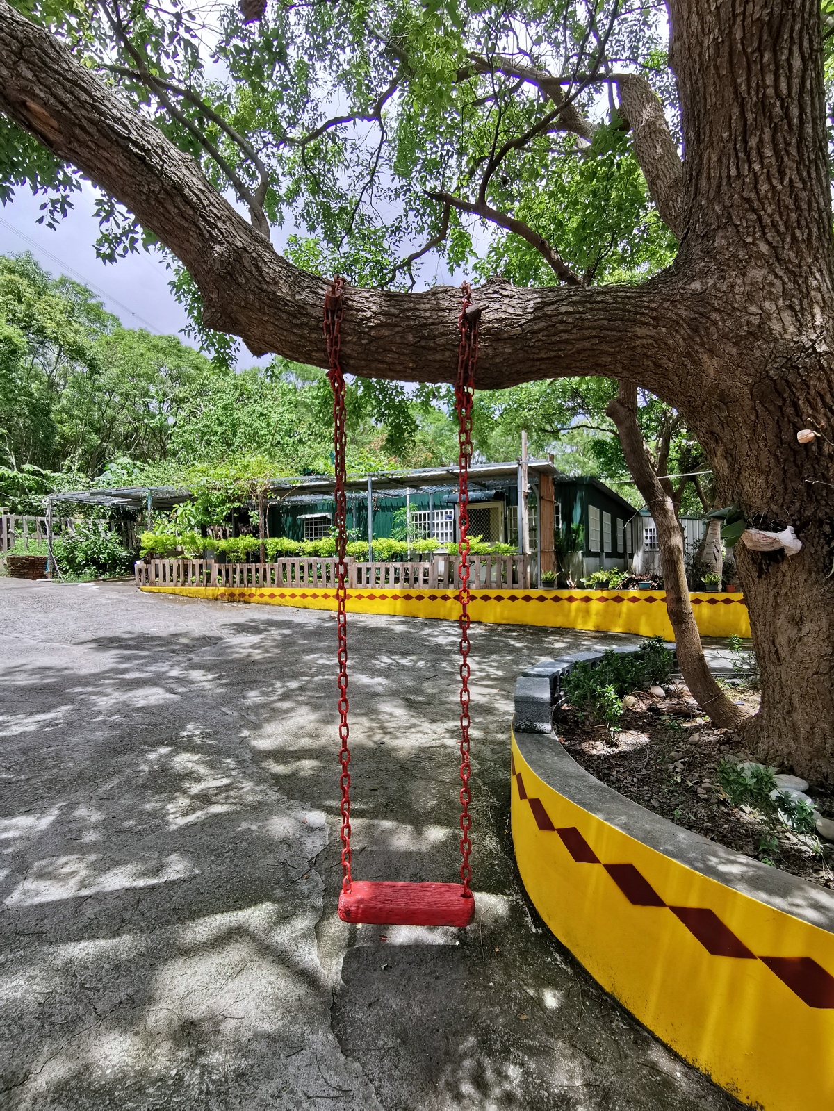 曹員外的店搬家囉！來去四重溪山裡的原住民風庭園餐廳吃大滷麵、羊肉爐