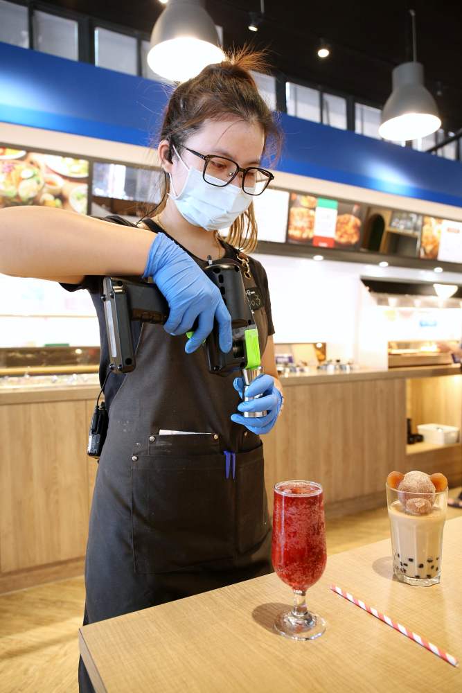 牛室炙燒牛排大墩店 披薩熟食冰淇淋全都吃到飽