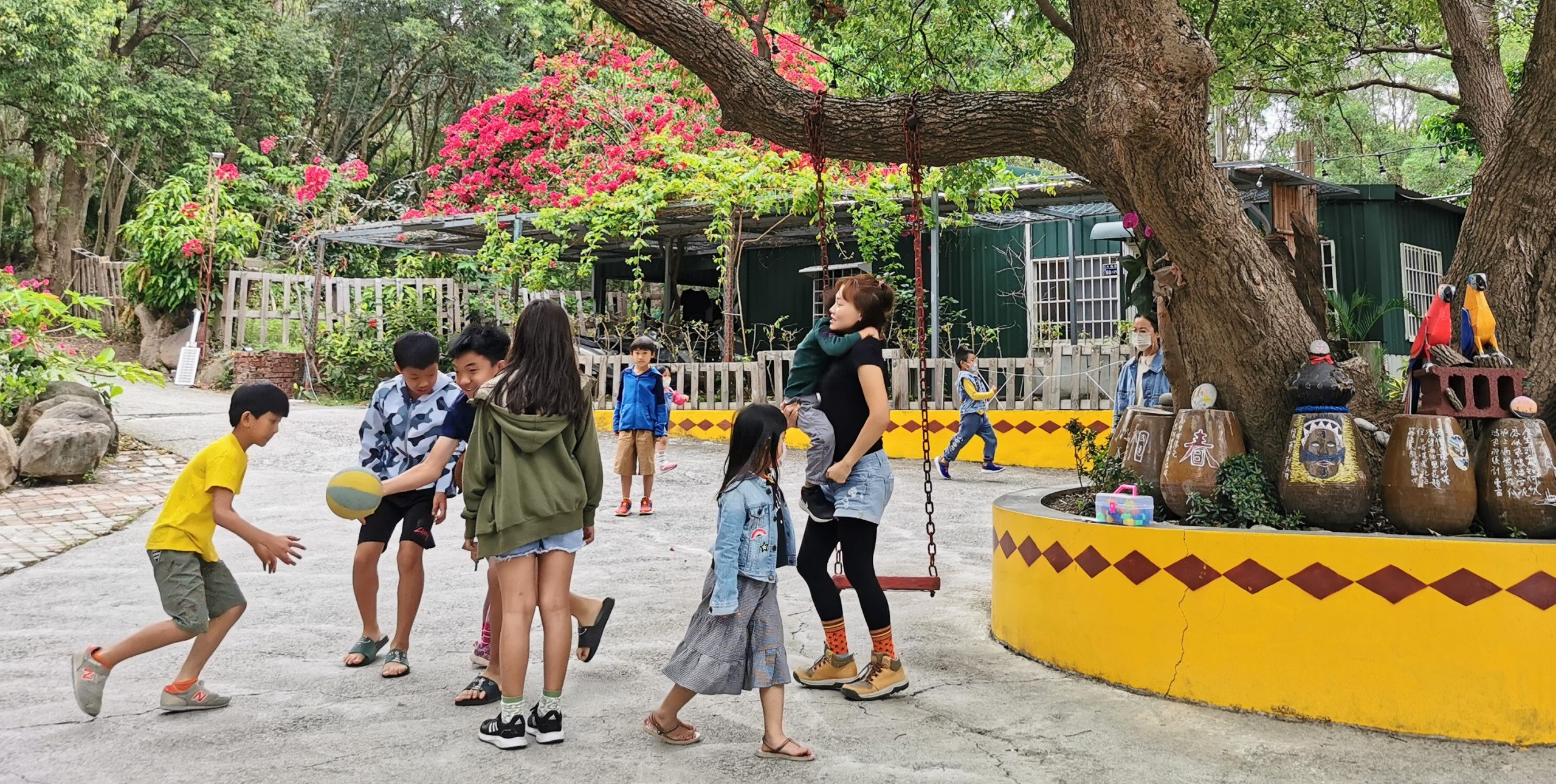 曹員外的店搬家囉！來去四重溪山裡的原住民風庭園餐廳吃大滷麵、羊肉爐