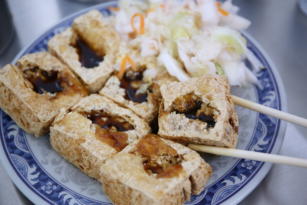 台中超人氣臭豆腐，花蓮瑞穗臭豆腐，紅茶喝到飽！