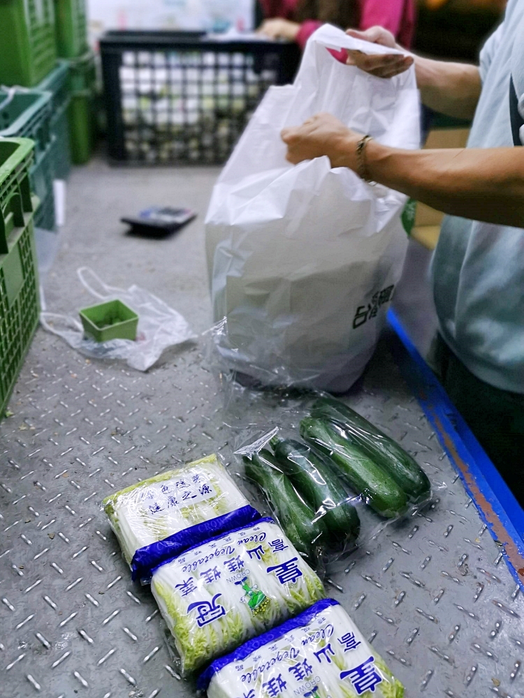 追著菜車買菜去！產地直送路邊交貨 不用上市場也能買到新鮮蔬果