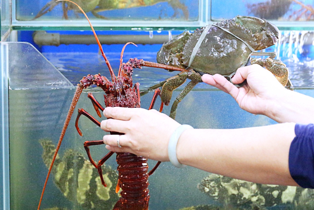 大祥海鮮燒鵝 大蝦、燒鵝、生魚片招牌料理全上桌只要$3000好超值 台中合菜推薦