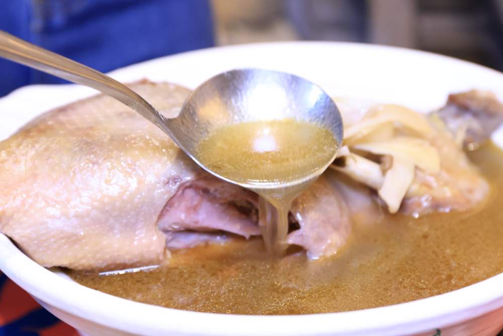  有春茶館 麻油封鴨