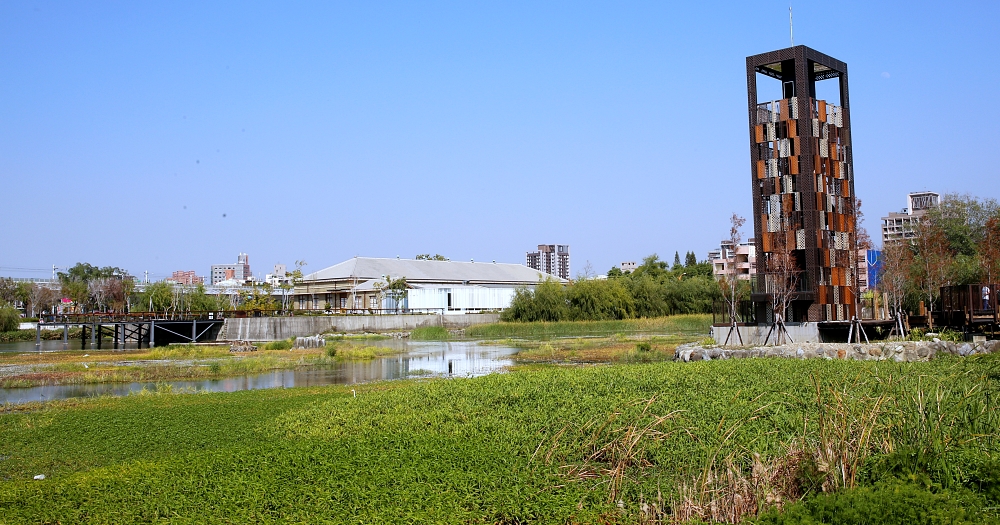 台中車站周邊景點 帝國製糖廠湧泉公園，台中萬坪大公園裡的日本歷史建築