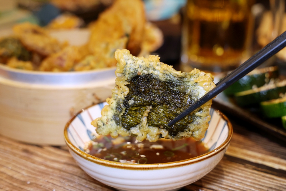 小小麥 隱藏在汽車修配廠裡的居酒屋，海鮮串燒配生啤真的超讚！