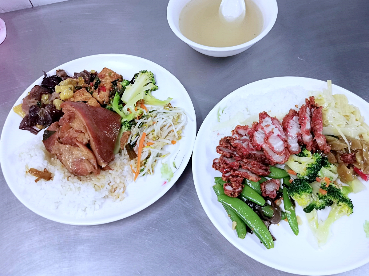 南屯魯肉飯 | 南屯市場人氣魯肉飯，燒肉便當、雞腿便當、控肉便當都想要，好難抉擇！