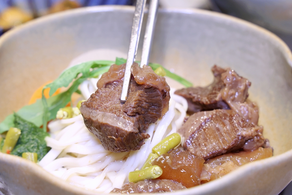 三生有幸 | 台中精品牛肉麵，半筋半肉大塊夠味，醇厚雙湯現吃現澆，前菜甜點都好吃！