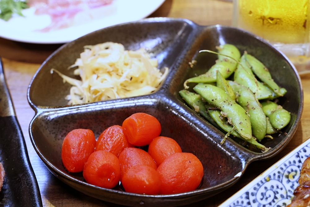 富田和牛燒肉 | 燒肉大升級，炭火炙燒肋眼美味爆表，附餐握壽司烤雞肉串還有飲品喝到飽！