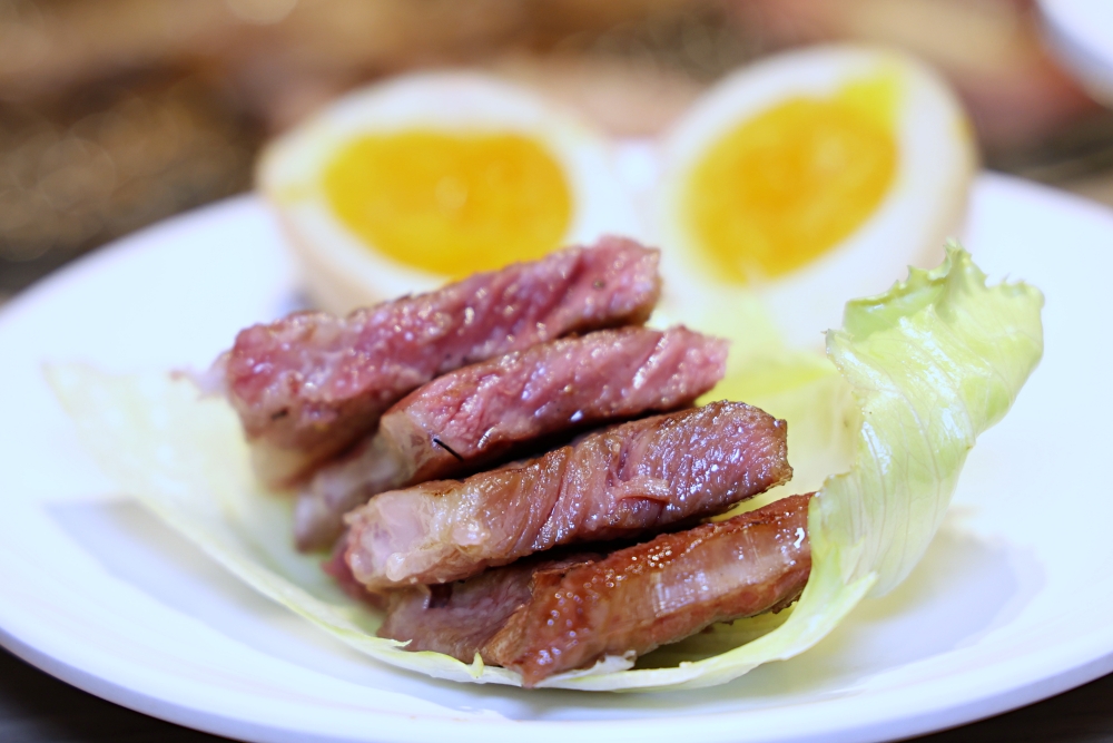 羊角炭火燒肉 | 台中燒肉吃到飽，鹽蔥牛舌、厚切牛排、現撈泰國蝦等近百種食材吃到飽，還有生啤暢飲！