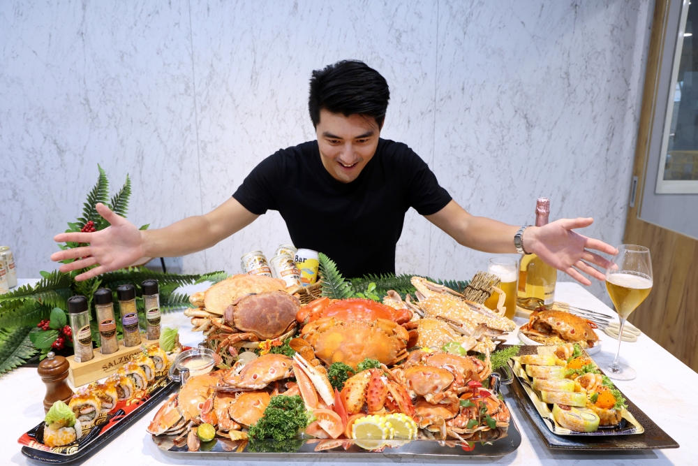 阿布潘水產 | 台中最多種類「活秋蟹」，輕鬆料理奢華螃蟹大餐，漁船新鮮直送，肥美優惠價一次飽嚐！