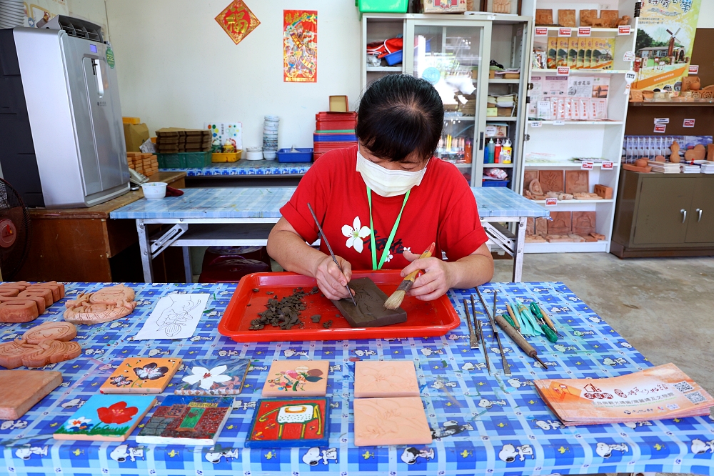 苗栗半日遊 | 苑裡小旅行，山腳社區藺草DIY、山腳國小日治宿舍群、濟陽堂老宅、全台最長隧道窯金良興觀光磚廠