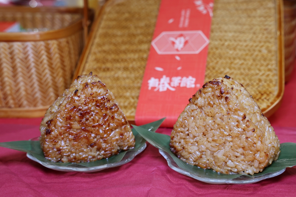 有春茶館 | 堆高高草莓冰好過癮，古早味辦桌台菜好吃又飽足，台中山海臺菜餐廳。