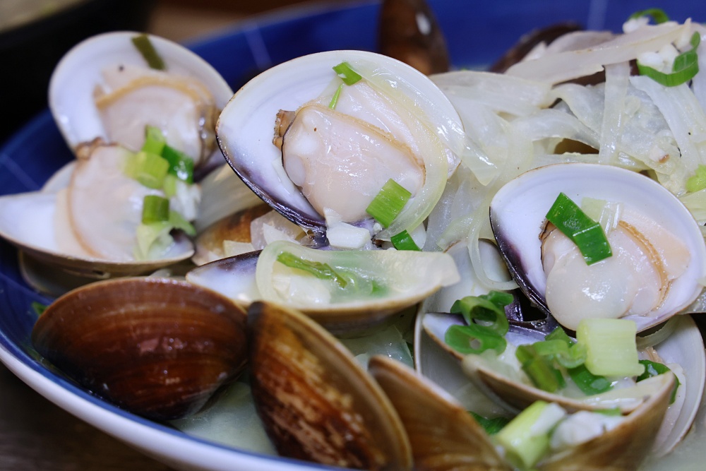 禾倉酒場 | 有熱炒、烤物和壽司的平價居酒屋，餐點大份量，營業到凌晨一點，大里聚餐餐廳好選擇！