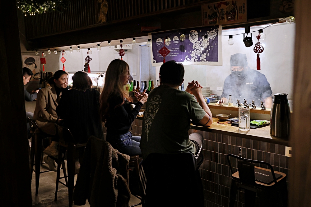 將軍府勤美店 | 草悟道深夜食堂，炭火串燒、肥美生蠔、日本清酒，台中居酒屋推薦！