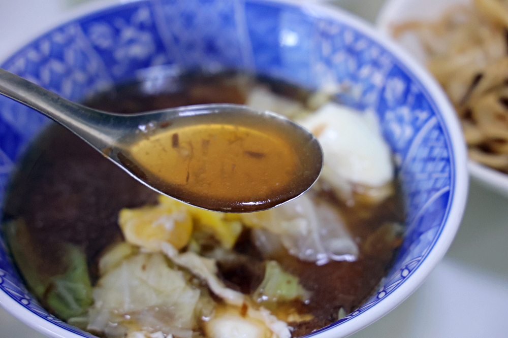 老士官長擀麵 | 來清水必吃眷村老味道，內行人最愛擀麵配蔬菜蛋湯！